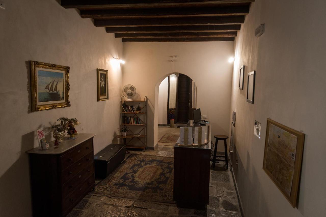 Alla Loggia Del Gattopardo Palermo Luaran gambar